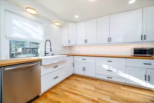 5 Prospect St, Glen Head, NY 11545 - Photo 12