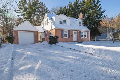 5 Prospect Street, Glen Head, NY 11545 - Photo 2