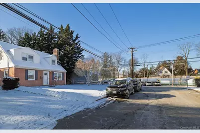 5 Prospect Street, Glen Head, NY 11545 - Photo 32