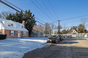 5 Prospect St, Glen Head, NY 11545 - Photo 32