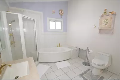 1300 P Street, Elmont, NY 11003 - Photo 12