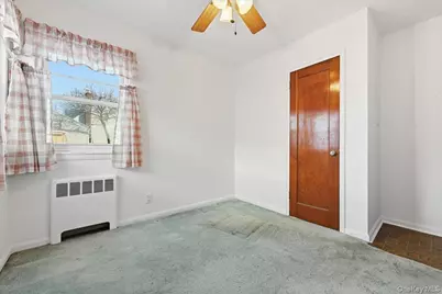 537 8th Avenue, New Hyde Park, NY 11040 - Photo 24