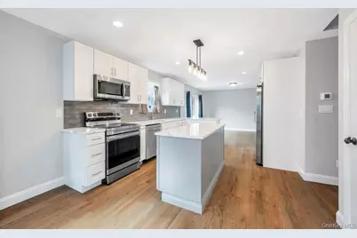 42 Volta Drive, Deer Park, NY 11729 - Photo 6