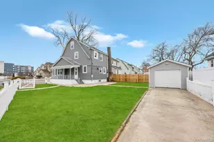 17 Sapir St, Valley Stream, NY 11580 - Photo 2