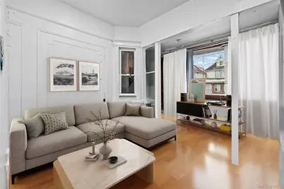 10518 171st Place, Jamaica, NY 11433 - Photo 8