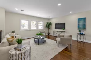 3 Jayne Ave, Melville, NY 11747 - Photo 2