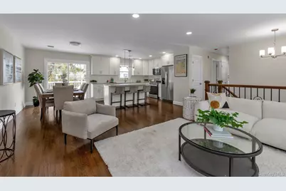 3 Jayne Avenue, Melville, NY 11747 - Photo 4