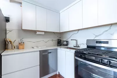 16 Lake Street #6G, White Plains, NY 10603 - Photo 8