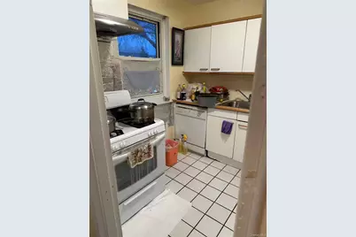 6739 150th Street #350B, Kew Gardens, NY 11367 - Photo 2