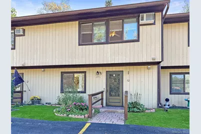 1206 Chelsea Cove S, Hopewell Junction, NY 12533 - Photo 1