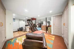 27-25 168th St, Flushing, NY 11358 - Photo 22