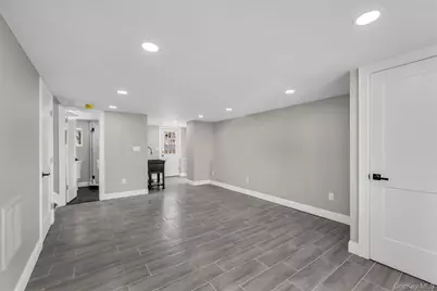 39 Layton Street, Freeport, NY 11520 - Photo 8