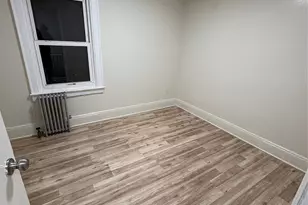 260 Biltmore Ave, Elmont, NY 11003 - Photo 4