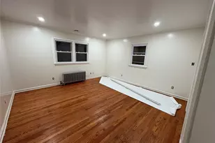 260 Biltmore Ave, Elmont, NY 11003 - Photo 2