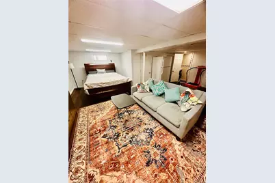 310 Southwood Circle, Syosset, NY 11791 - Photo 20