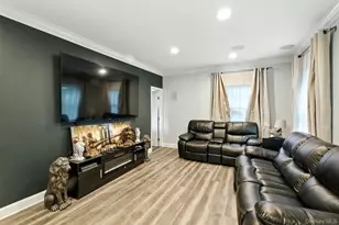 3 Alabama Ave, Port Jefferson Station, NY 11776 - Photo 10