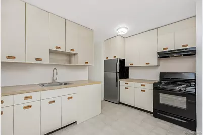 2 Sadore Lane #5U, Yonkers, NY 10710 - Photo 10