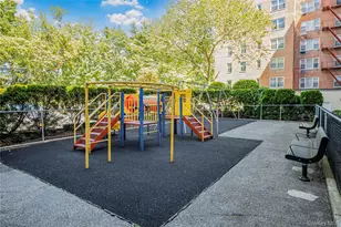 2 Sadore Ln, Yonkers, NY 10710 - Photo 4