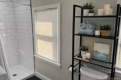 210 B E Lakewood Street, Patchogue, NY 11772 - Photo 10