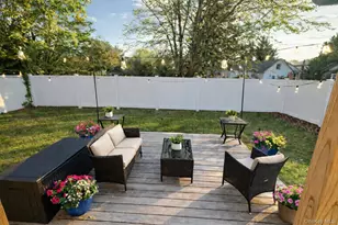 210 B E Lakewood St, Patchogue, NY 11772 - Photo 12