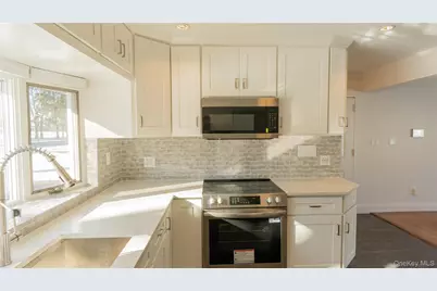 2155 Salisbury Park Drive, Westbury, NY 11590 - Photo 6