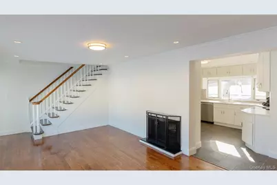 2155 Salisbury Park Drive, Westbury, NY 11590 - Photo 8