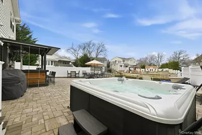 3 Neptune Place, Massapequa, NY 11758 - Photo 38