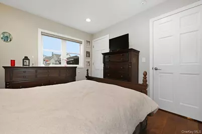 3 Neptune Place, Massapequa, NY 11758 - Photo 18