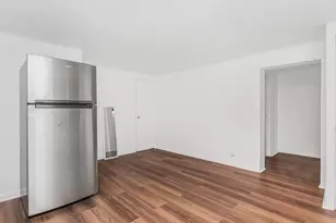 85 Hart Ave, Yonkers, NY 10704 - Photo 2