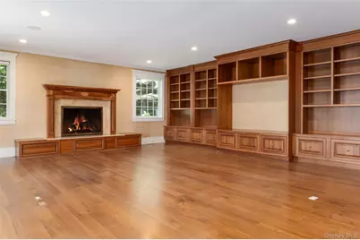 63 Premium Point, New Rochelle, NY 10801 - Photo 10