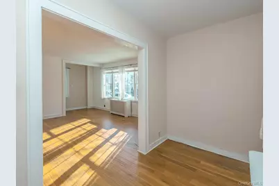 25 Princeton Street, Williston Park, NY 11596 - Photo 8