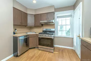 25 Princeton St, Williston Park, NY 11596 - Photo 14