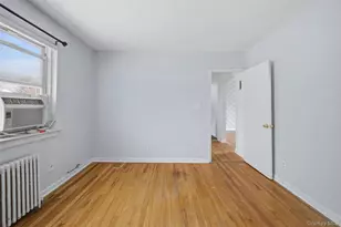 263-03 73rd Ave, Glen Oaks, NY 11004 - Photo 10