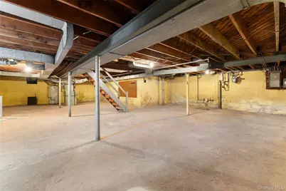 67 Atherstone Road, Scarsdale, NY 10583 - Photo 18