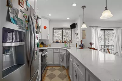 605 Kemeys Avenue #605, Briarcliff Manor, NY 10510 - Photo 4