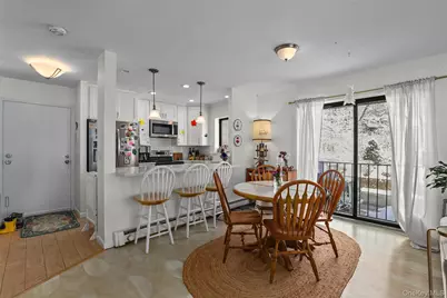 605 Kemeys Avenue #605, Briarcliff Manor, NY 10510 - Photo 2