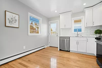 70 Nevada Street, Hicksville, NY 11801 - Photo 10