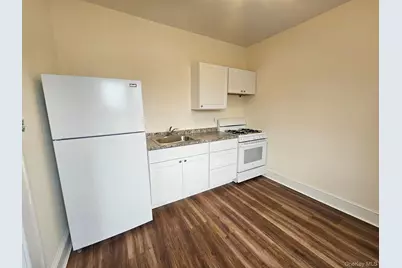 2 Somerset Avenue Apt #3, East Islip, NY 11730 - Photo 14