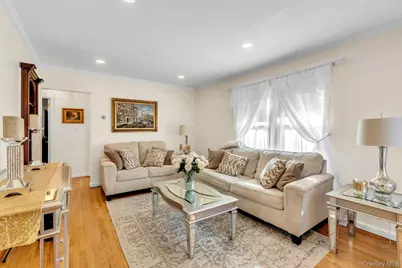 20 Law Street, Valley Stream, NY 11580 - Photo 4