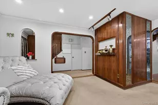 30 Summerfield Ct, Deer Park, NY 11729 - Photo 6