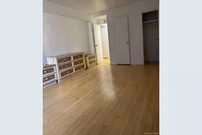 83-30 Vietor Avenue #306, Elmhurst, NY 11373 - Photo 6