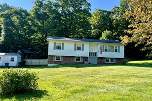 2 Garden Pl, Beacon, NY 12508 - Photo 2