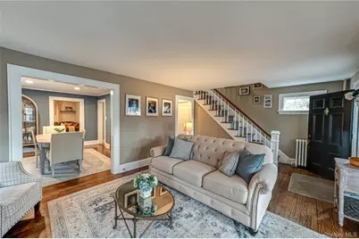 75 Bar Beach Road, Port Washington, NY 11050 - Photo 2