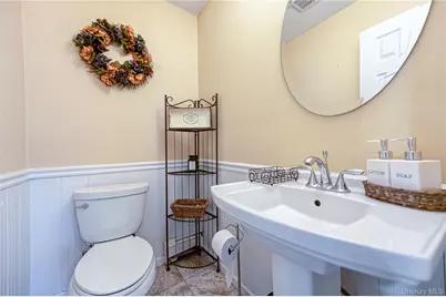 75 Bar Beach Road, Port Washington, NY 11050 - Photo 18