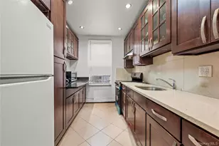 1586 E 22nd St, Brooklyn, NY 11210 - Photo 8