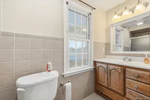 983 Warren Ave, Peekskill, NY 10566 - Photo 16