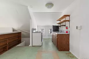 92-69 220th St, Queens Village, NY 11428 - Photo 24