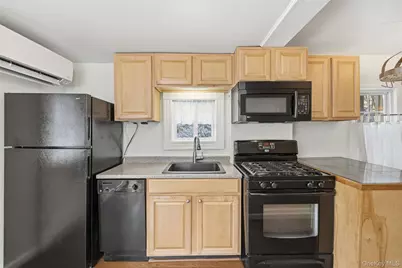 265 Oakland Valley Road, Cuddebackville, NY 12729 - Photo 18