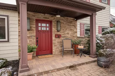 16 Dahlia Lane, Wantagh, NY 11793 - Photo 4