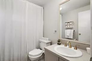 16 Dahlia Ln, Wantagh, NY 11793 - Photo 16